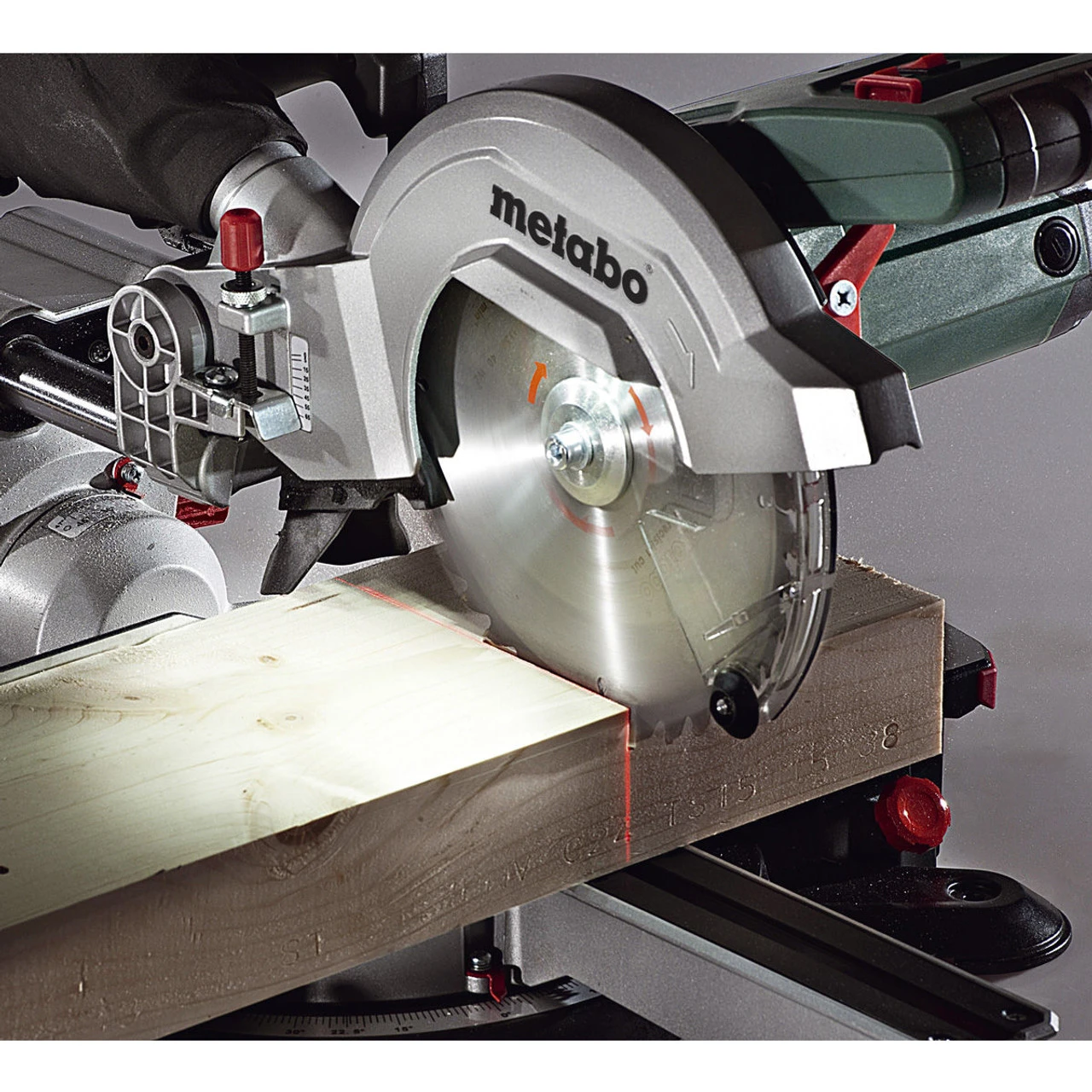 Metabo KGS305M 305mm Sliding Mitre Saw (110V) 4 Metabo KGS305M 305mm Sliding Mitre Saw (110V) - Image 2
