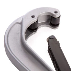 Ridgid Model 153 Quick-Acting Tubing Cutter 31 - 88mm -Home Tools Store 5b029bb9c3a6660178c991a2 16580.1583489764