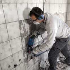 Bosch GBH2-24D 24mm SDS+ 3 Function Hammer 2kg (110V) -Home Tools Store 5b029bdbc3a6660178c9aba1 94127.1673879824