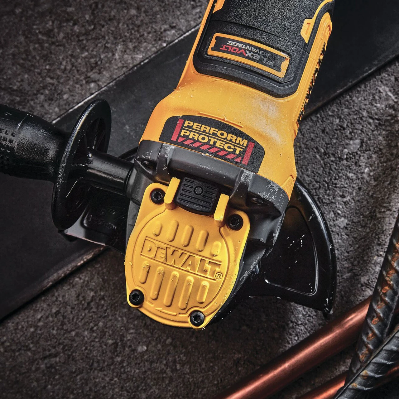 Dewalt DCG409H2T 18V XR 5 Inch/125mm Brushless Angle Grinder (2 X 5.0Ah Powerstack Batteries) 5 Dewalt DCG409H2T 18V XR 5 Inch/125mm Brushless Angle Grinder (2 X 5.0Ah Powerstack Batteries) - Image 3