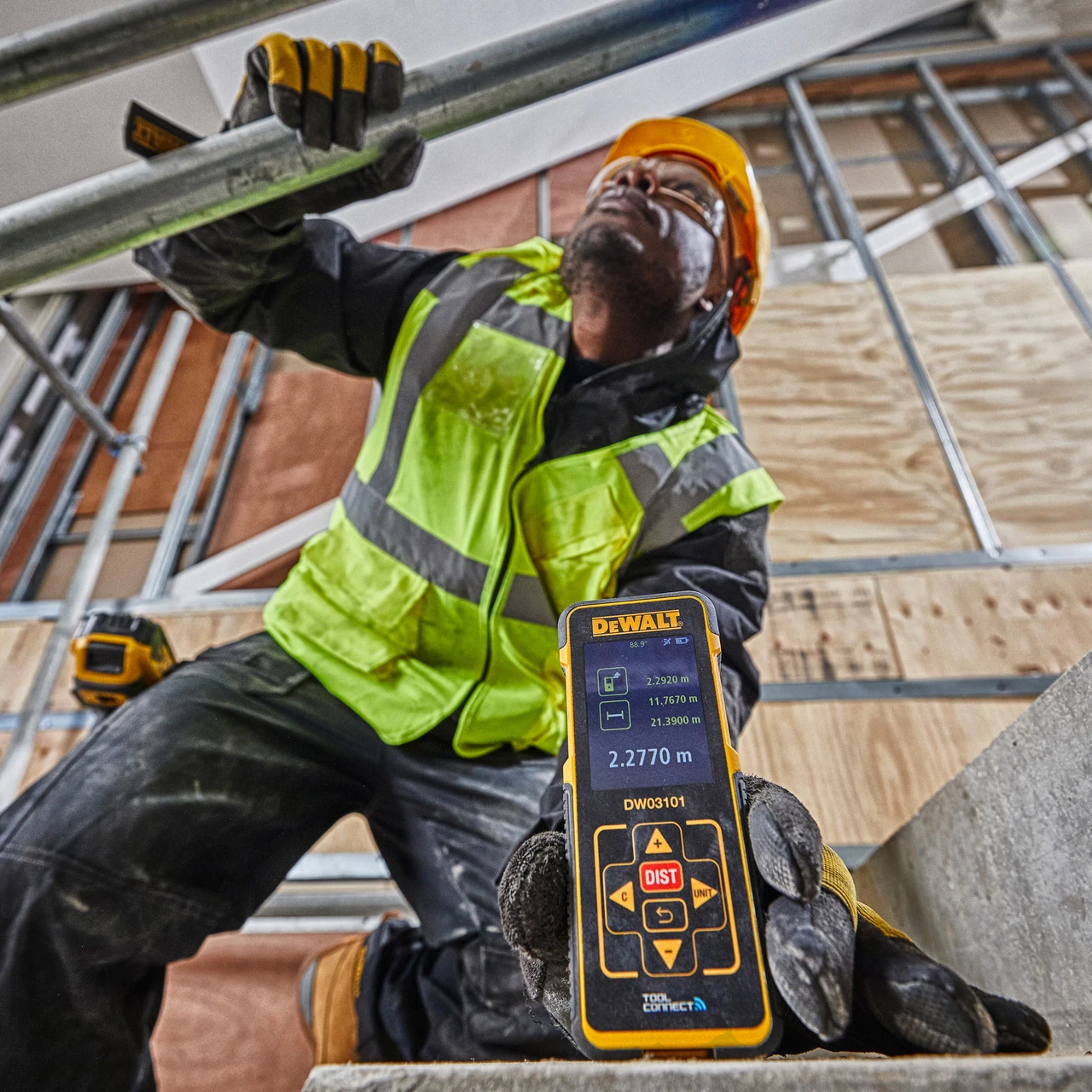 Dewalt DW03101 Laser Distance Measure With Bluetooth 100 Metres 7 Dewalt DW03101 Laser Distance Measure With Bluetooth 100 Metres - Image 5