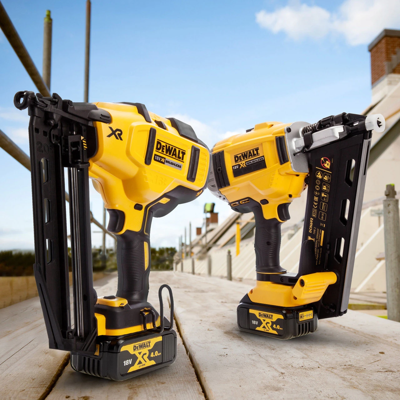 Dewalt DCK264M2T 18V XR Framing & Finishing Nailer (2 X 4.0Ah Batteries) In TSTAK Rolling Case 6 Dewalt DCK264M2T 18V XR Framing & Finishing Nailer (2 X 4.0Ah Batteries) In TSTAK Rolling Case - Image 4