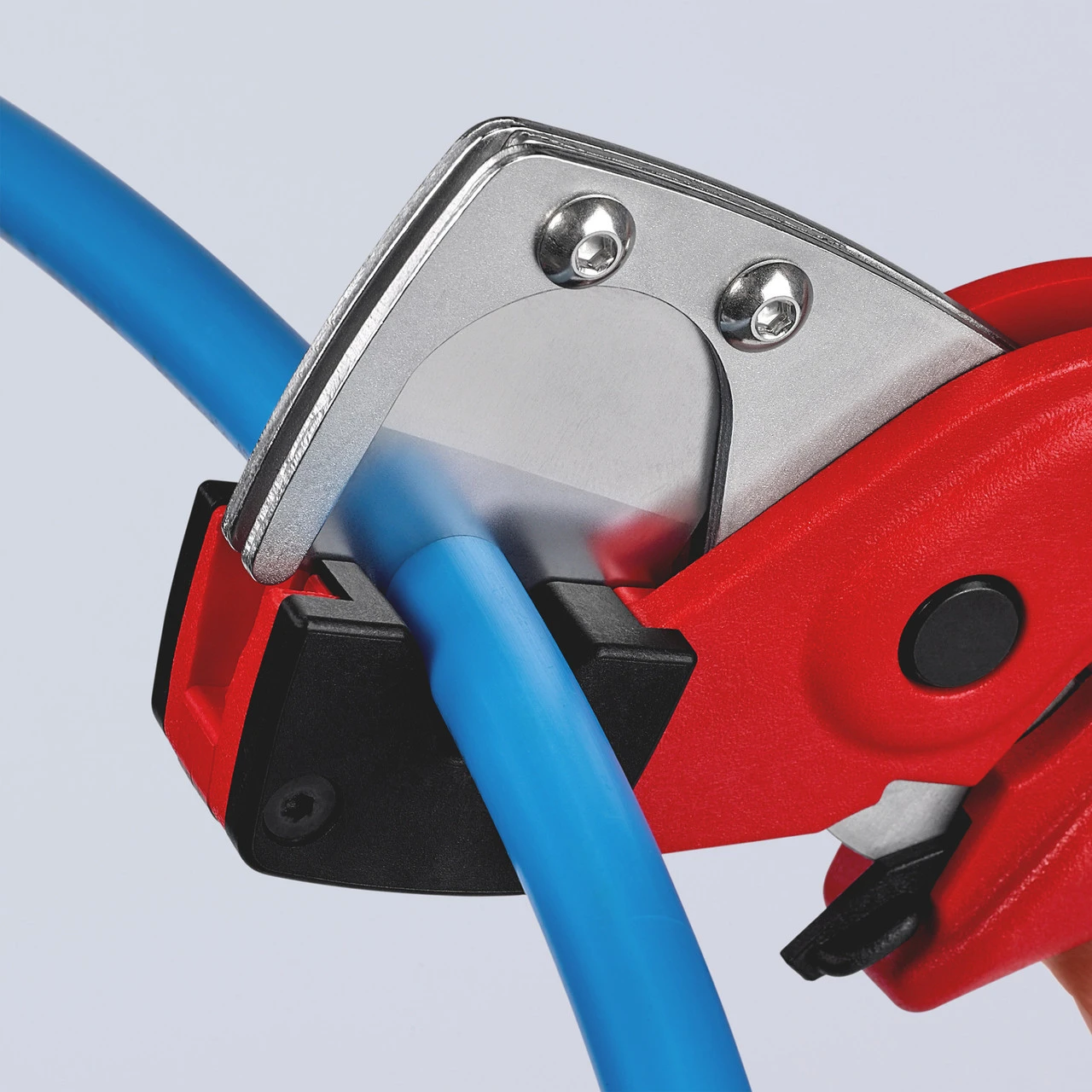 Knipex 9010185SB Pipe Cutter For Multilayer And Pneumatic Hoses 185mm 5 Knipex 9010185SB Pipe Cutter For Multilayer And Pneumatic Hoses 185mm - Image 3